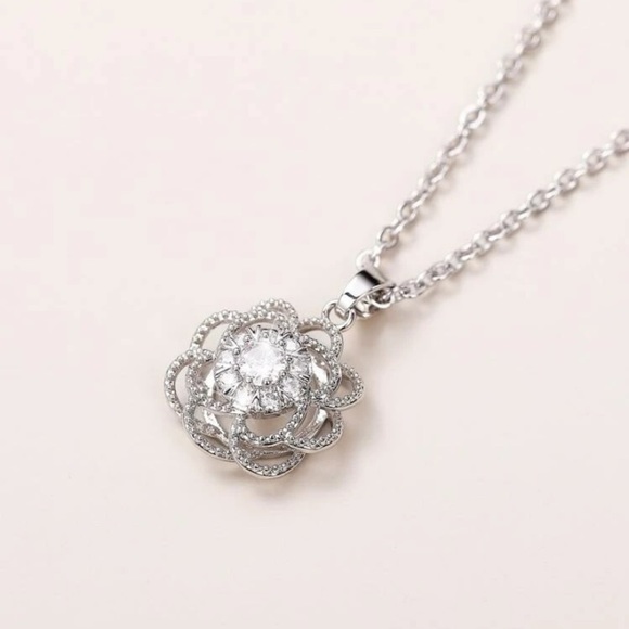 Zircon Flower Pendant Necklace - Picture 3 of 4